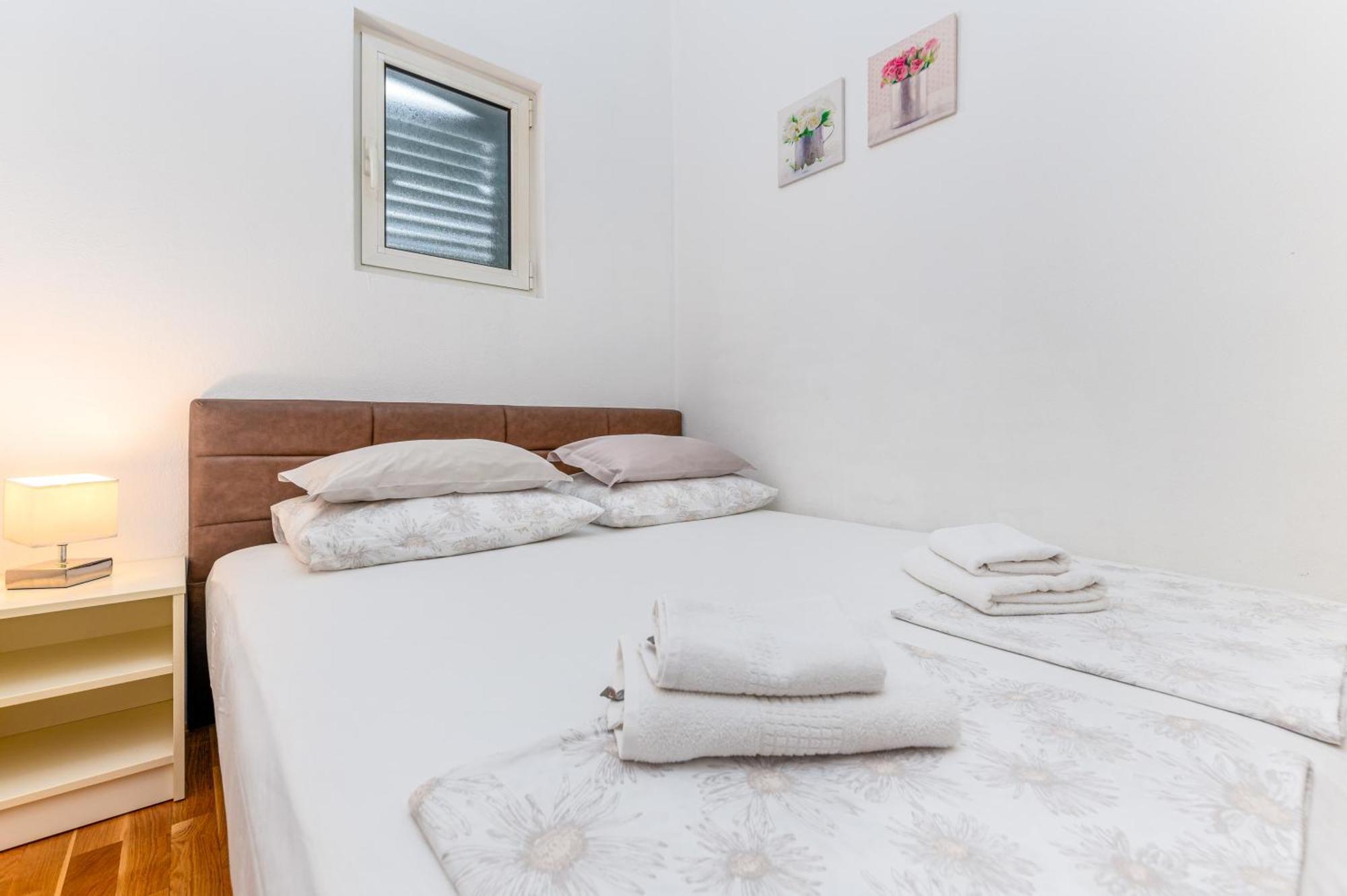 Apartments Gisela Makarska Exterior foto