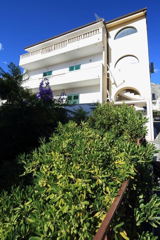 Apartments Gisela Makarska Exterior foto